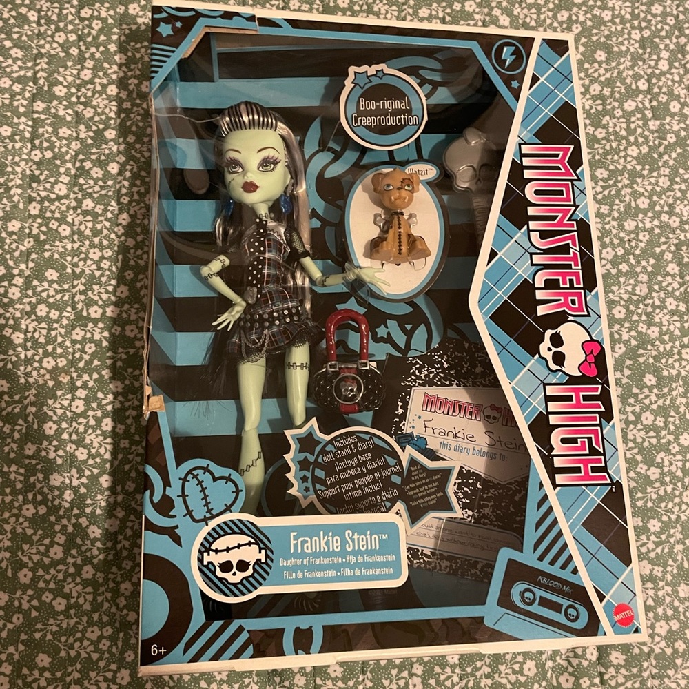Monster High 2021 Booriginal Creeproduction Frankie Stein